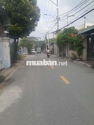 Chủ dễ tính cần cho thuê nhà xưởng trống,suốt