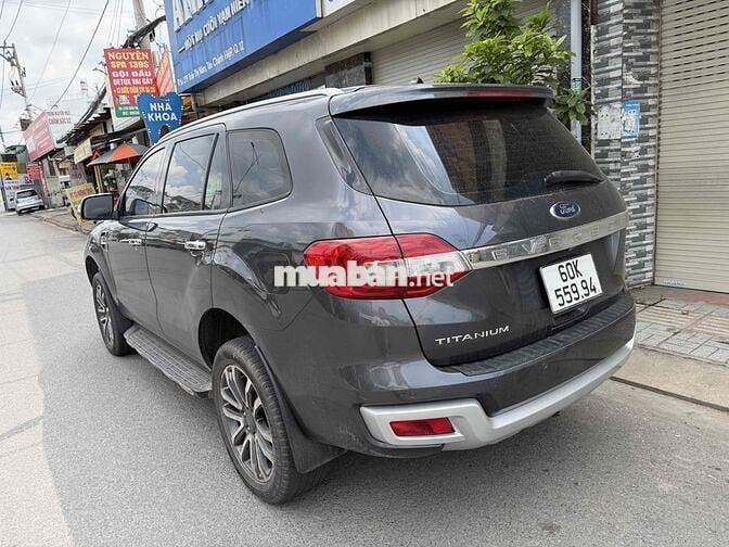 Ford Everest 2019 Titanium Plus 2 Cầu Cao cấp