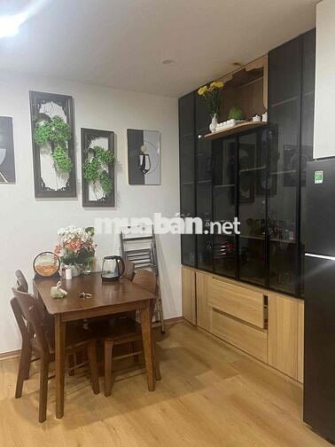 Gia Đình đổi chỗ ở bán nhanh căn chung cư thương mại 1 phòng ngủ Vip