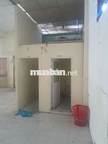 Chủ dễ tính cần cho thuê nhà xưởng trống,suốt