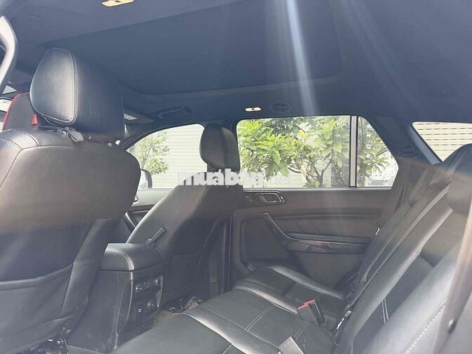 Ford Everest 2019 Titanium Plus 2 Cầu Cao cấp
