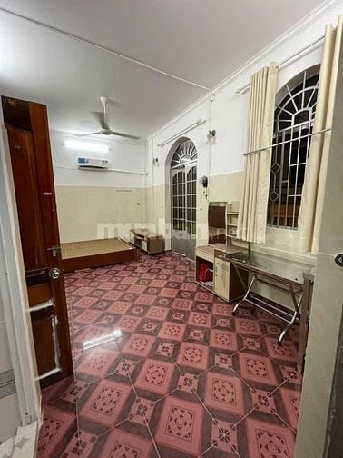 Cho thuê phòng trọ căn góc 2 mặt tiền đường Phan Xích Long, Phú Nhuận