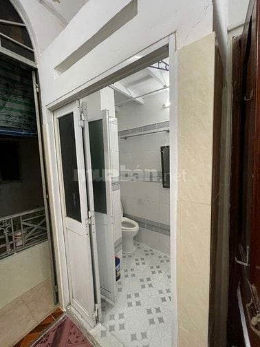 Cho thuê phòng trọ căn góc 2 mặt tiền đường Phan Xích Long, Phú Nhuận