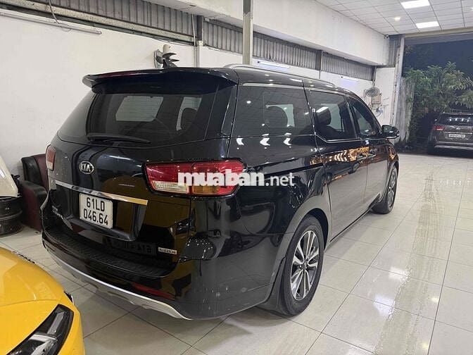 Kia Sedona 2018 2.2D Bản Full máy dầu