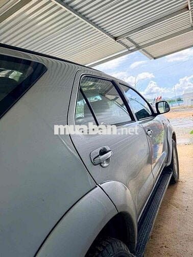 Toyota Fortuner 2012 2.5G 4x2 - 120000 km