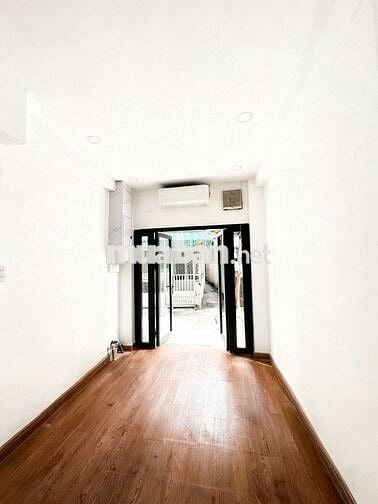 CHÍNH CHỦ BÁN NHÀ CẠNH MẶT TIỀN Q10, HXH 3TẦNG, 42M2, 2PN 2WC, 4 TỶ