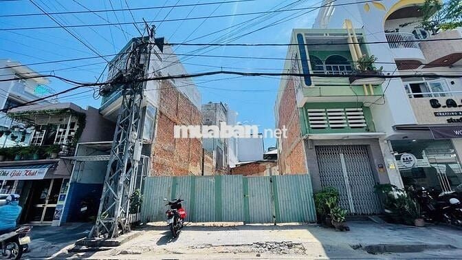 Bán lô đất đẹp mặt tiền đường Bạch Đằng Nha Trang thuận lợi kinh doanh