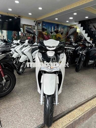 SH 125i 2022 Trắng Smartkey HSCT Sang Tên Liền