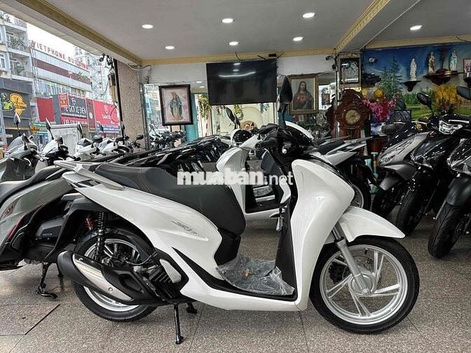 SH 125i 2022 Trắng Smartkey HSCT Sang Tên Liền
