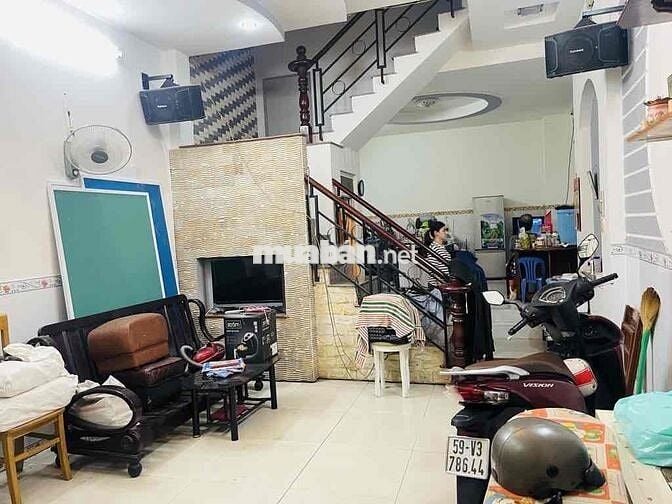 HẺM XE TẢI TRÁNH- 4 TẦNG BTCT- 63M2- VIP PHƯỜNG 12- CHỈ NHỈNH 6TỶ