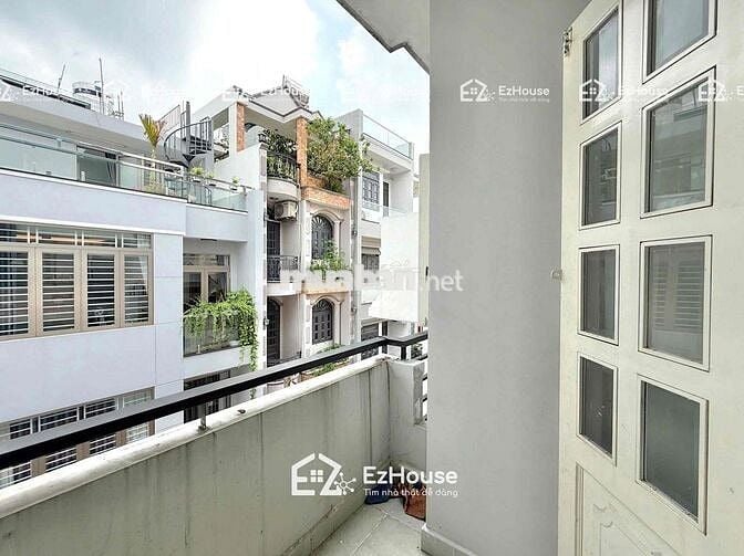 CHO THUÊ CĂN HỘ BAN CÔNG SIÊU ĐẸP 30m2 - CHỢ TÂN HƯƠNG - ĐH VĂN HIẾN