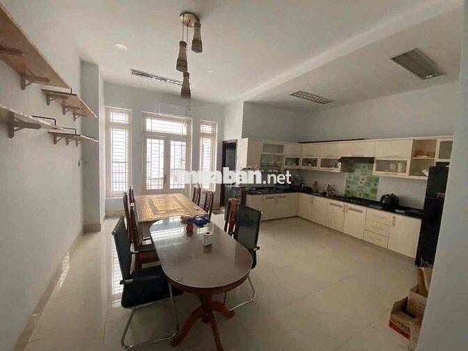 Cho thuê nhà đường chính D1 Phú Hòa, Thủ Dầu Một   - Diện tích : 6 x 2