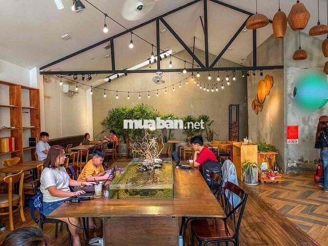 sang quán cf Đường Ngô Gia Tự , Chánh Nghĩa 10x20m.