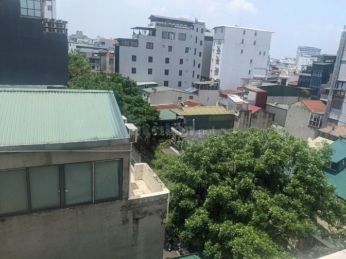 Văn phòng đẹp cho thuê 75m2 toà nhà TRIỆU VIỆT VƯƠNG thoáng trước sau