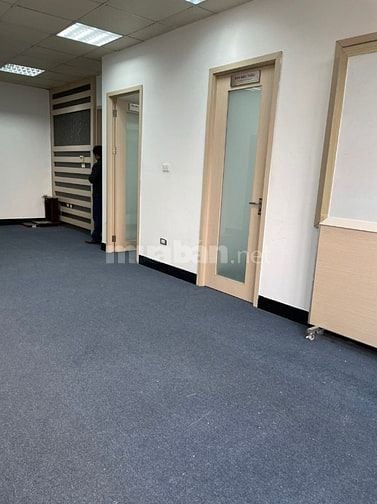 Văn phòng đẹp cho thuê 75m2 toà nhà TRIỆU VIỆT VƯƠNG thoáng trước sau
