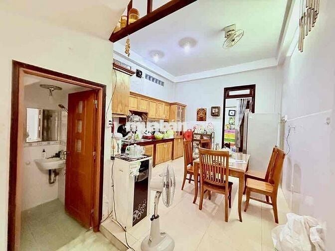 Bán nhà 2 lầu, 81m² ngang 4m, hxh 6m Huỳnh Văn Nghệ, 6.x tỷ