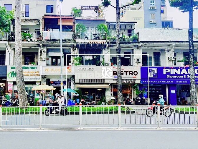 Cho Thuê Nhà Mặt Tiền: 17-19 Trần Hưng Đạo - Quận 1 - 8x20m