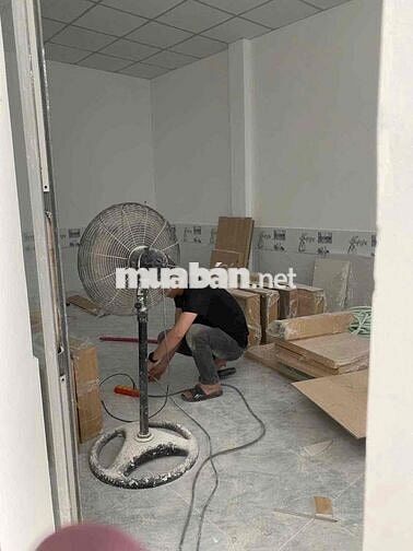 nhà đẹp mới xây 1 lầu 2pn 2wc gần hẻm xe hơi