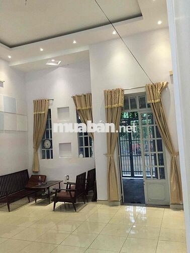 Cho thuê nhà mặt tiền đường lớn tại quốc lộ 13 Hiệp Bình Phước Thủ Đức