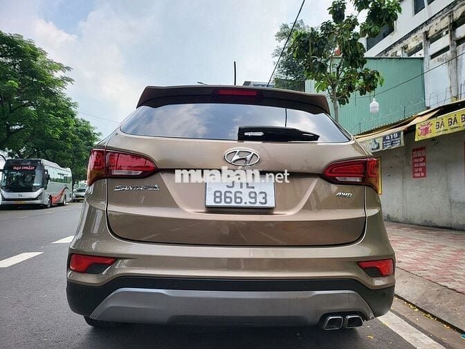 Hyundai Santafe 2017 2.4 AWD Nâu đất