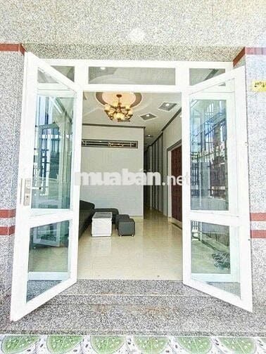 Nhà 2 phòng 2 máy lạnh hẻm giáp KDC Cán Bộ Giảng Viên