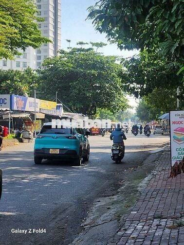 🤝CHO THUÊ SÀN TRỐNG MT ĐƯỜNG D4 KHU DÂN CƯ HIM LAM Q7
DT 5X20