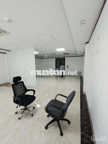 Nhà phố Nguyễn Khang - Dt 68m2 x 7 tầng có Thang Máy đủ điều hòa