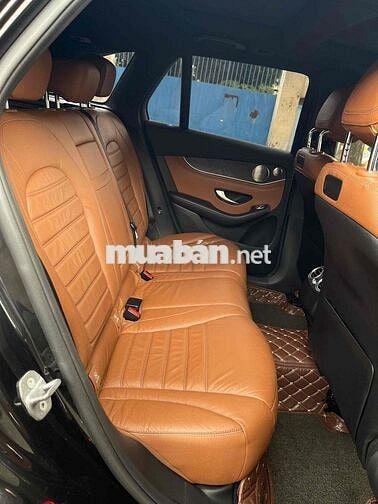 Mercedes Benz GLC Class 2018 300 4MATIC AT