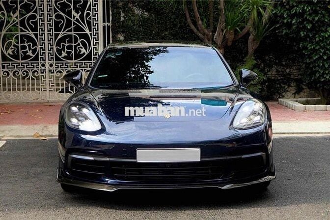 Porsche Panamera 2017 3.0 V6 - 55000 Kmiles