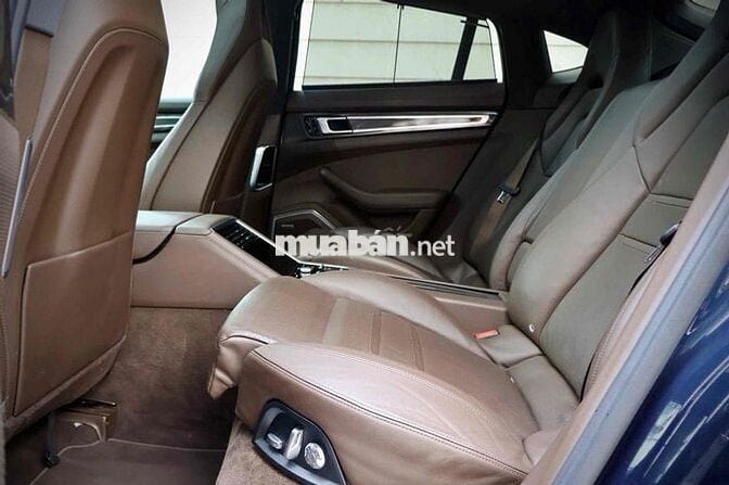 Porsche Panamera 2017 3.0 V6 - 55000 Kmiles