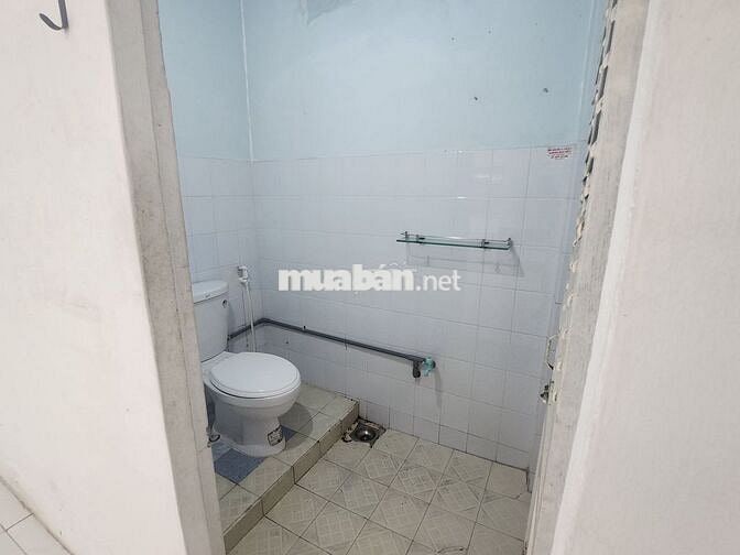 Phòng trọ 17m2 gần trường ĐH Luật TP. HCM