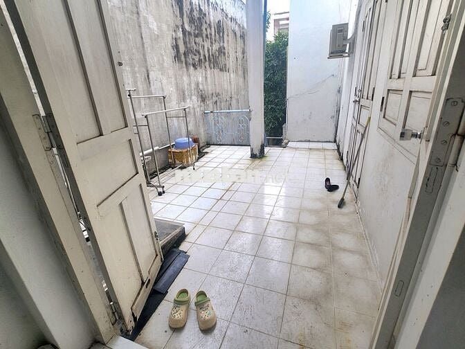 Phòng trọ 17m2 gần trường ĐH Luật TP. HCM