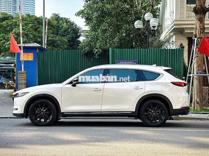 Mazda CX8 2023 Luxury - 20000km