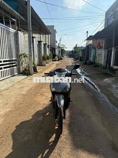 cần bán future FI xe máy rớt đầu chạy êm mạnh