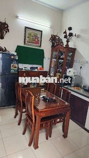 NHÀ ĐEP GIÁ TOT NGAY TRUNG TÂM LINH CHIỂU