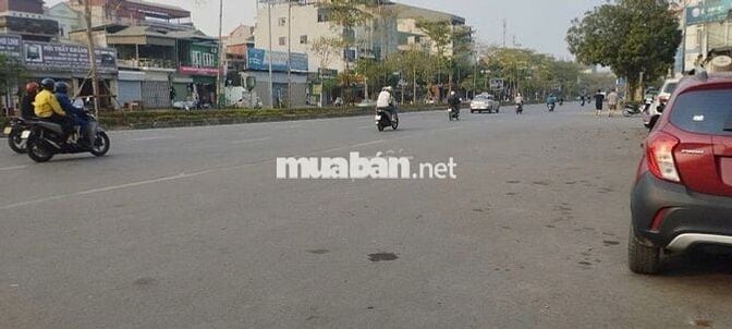 Bán đất Phố Ngô Gia Tự, gần cầu Đuống, 30m2, 4.5 tỷ, sổ đẹp, giá h.iếm