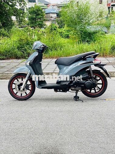 Piaggio Liberty Xám xi măng