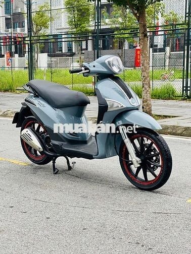 Piaggio Liberty Xám xi măng