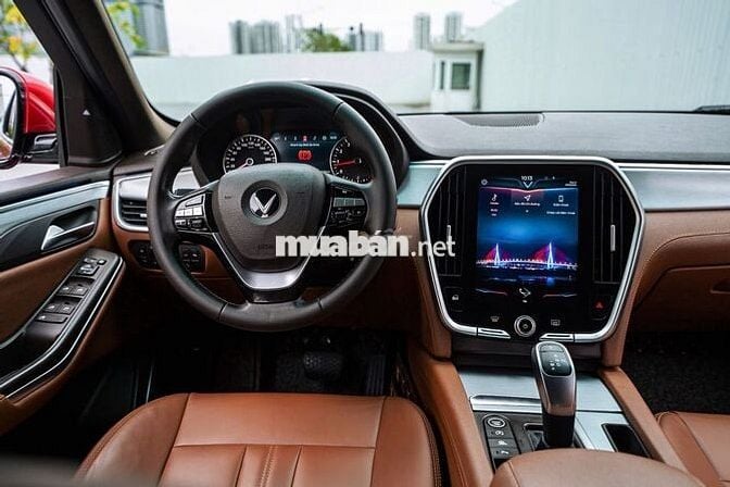 Vinfast Lux SA premium sản xuất 2021