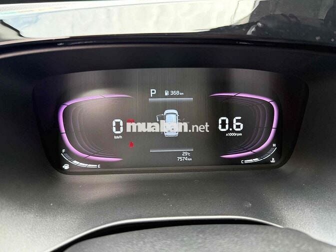 Kia Carens 2022 1.4T Premium - 7000 km