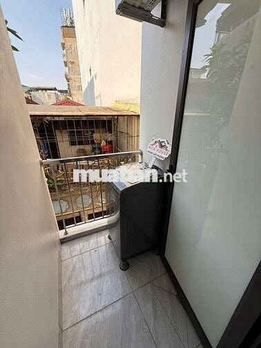 Bóc tem CCMN 25m2 xịn sò. Full đồ máy giặt, ban công tại Pháo Đài Láng