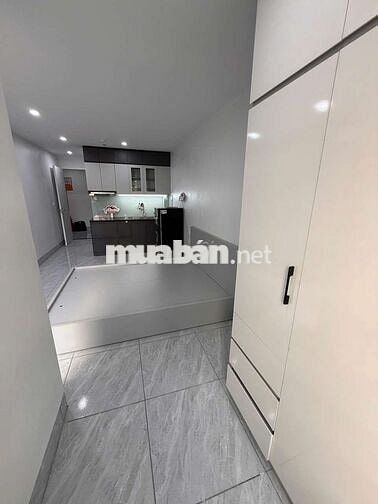 Bóc tem CCMN 25m2 xịn sò. Full đồ máy giặt, ban công tại Pháo Đài Láng