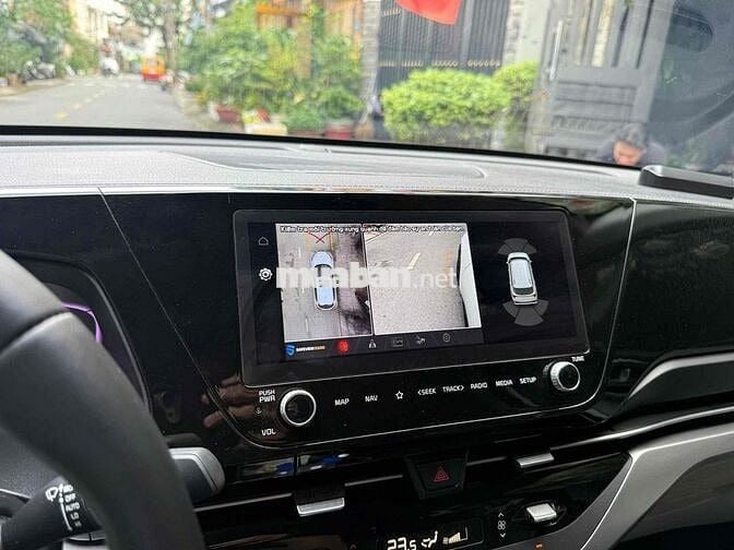 Kia Carens 2022 1.4T Premium - 7000 km