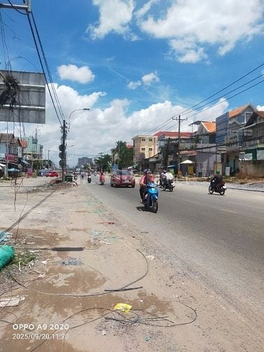 🌹 Bán nhà kho mặt tiền QL50, DT 8*29m, Thổ cư, sổ hồng 