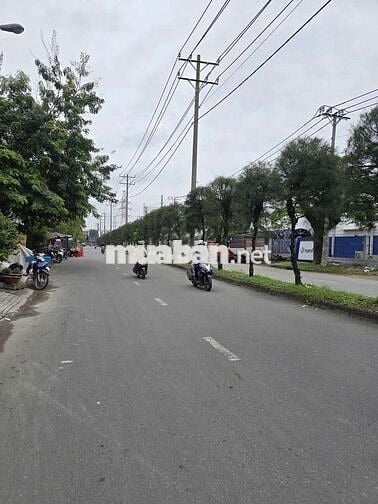 BÁN ĐẤT TẶNG NHÀ C4 ĐƯỜNG KÊNH 19/5 TÂY THẠNH DT 4*25M