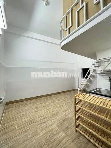 Phòng mới xây rộng rãi cửa sổ trời siêu thoáng ngay ngã tư Gò Mây