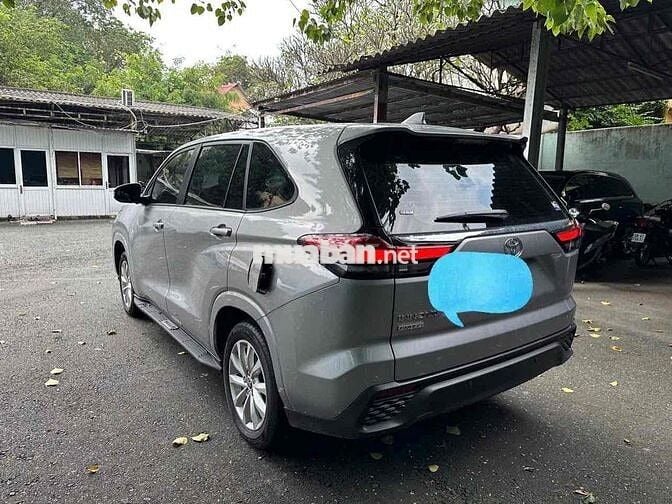 Toyota Innova Cross 2025 - 1300 km