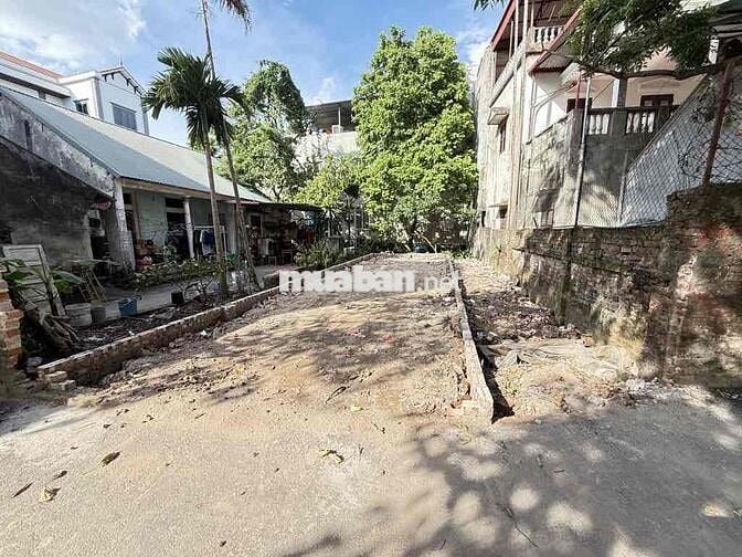 Đất Thượng Cát - 55m2 - ô tô 7 chỗ vào đất - sổ vuông đẹp - khu dân cư