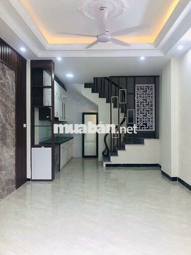 Nhỉnh 6 Tỷ - Nhà Long Biên 31m2 x 5 Tầng Ngõ Rộng 3m