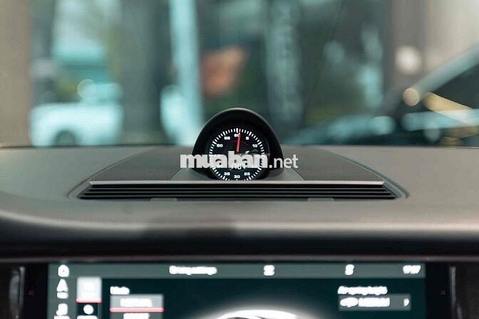 LONG ANH AUTO về Porsche Panamera 4Executive 2017